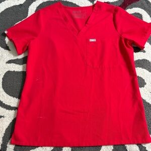 Figs pop of red scrub set
